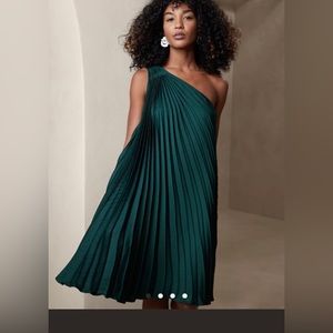 Banana Republic Pleated One Shoulder Dress